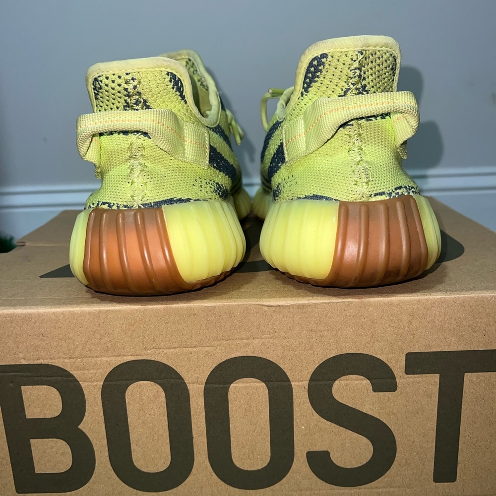 ADIDAS YEEZY BOOST 350 V2 SEMI FROZEN YELLOW - Picture 4 of 4